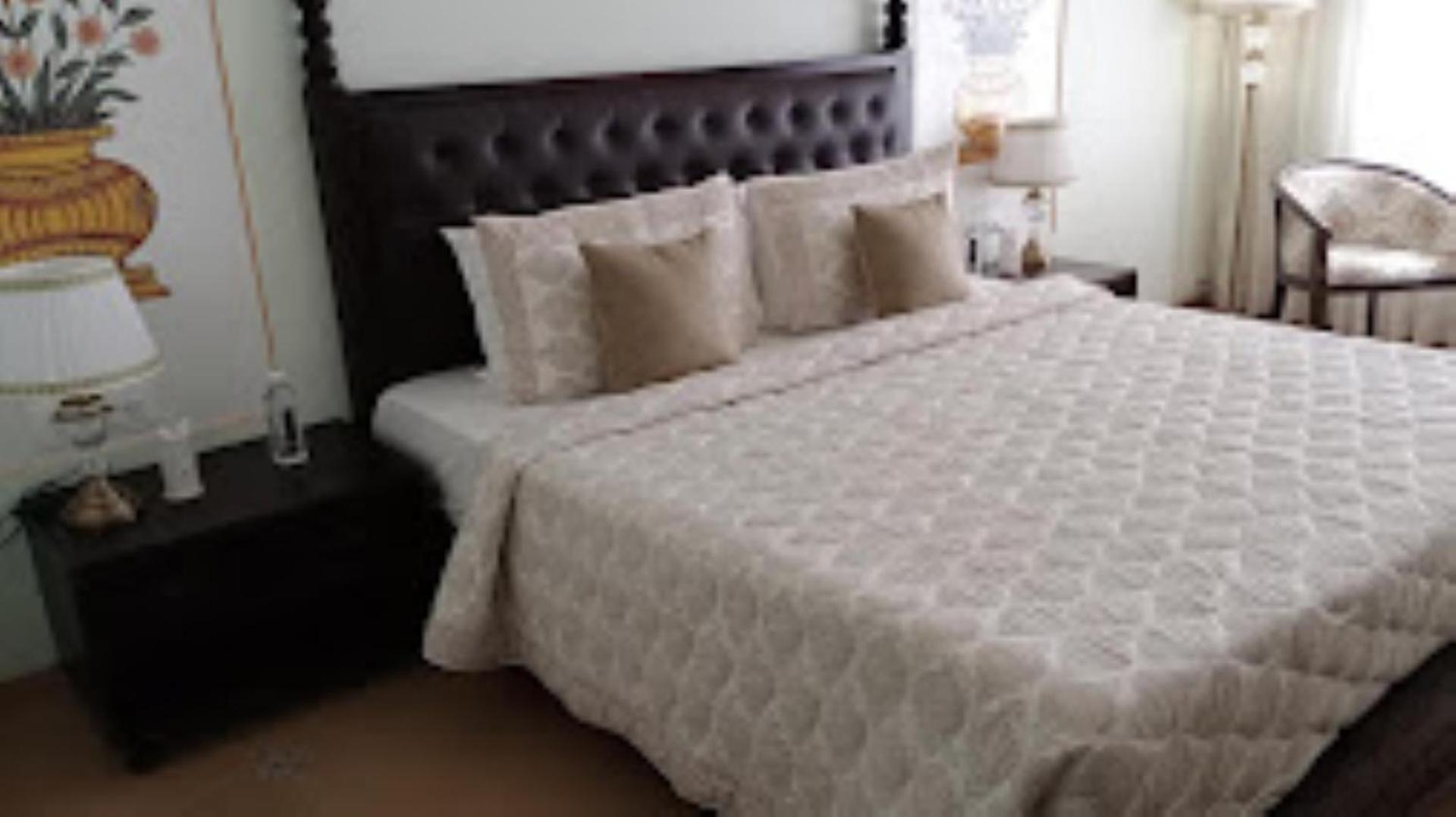 Laxminarayan Club & Resort Vadodara Zewnętrze zdjęcie