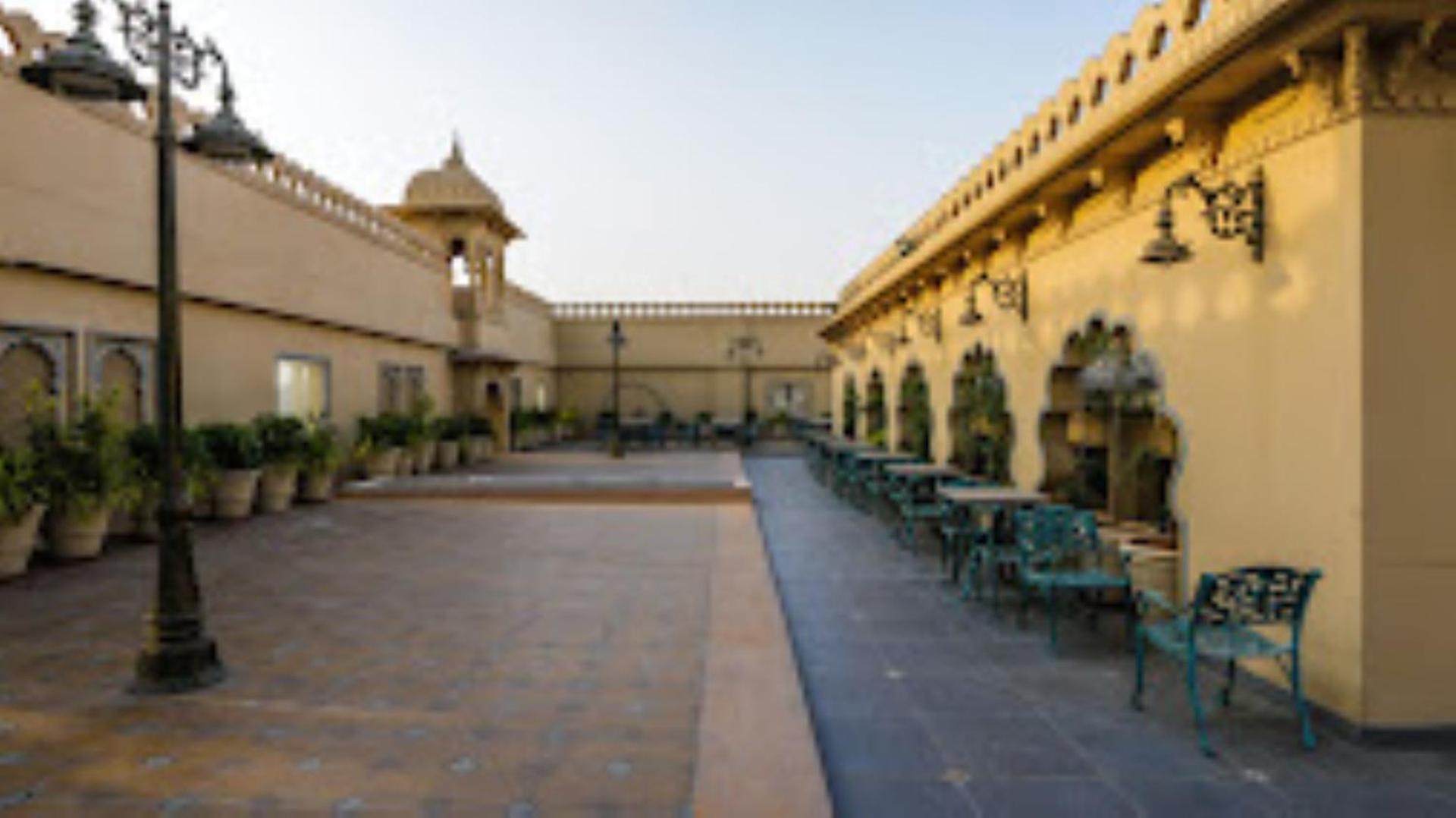 Laxminarayan Club & Resort Vadodara Zewnętrze zdjęcie
